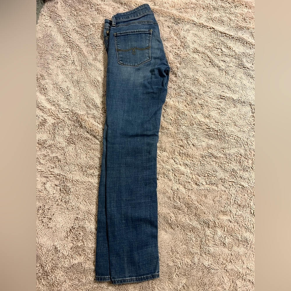 Super cute lucky brand boot cut jeans